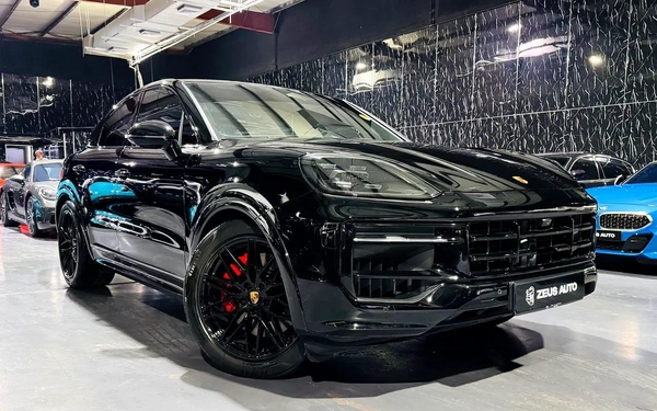 Porsche Cayenne S 2024 | Low Mileage | Excellent Condition | GCC Specs | Full Service History