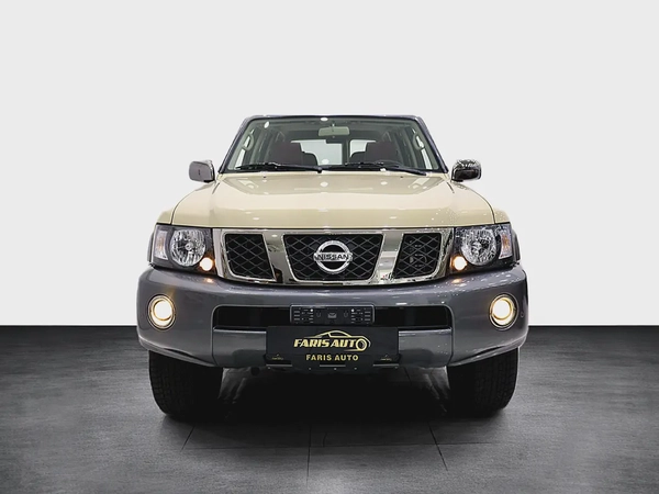 NISSAN PATROL SUPER SAFARI GCC LEGEND EDITION - VTC 4800 - FULLY LOADED IN SPECIAL SAND BEIGE