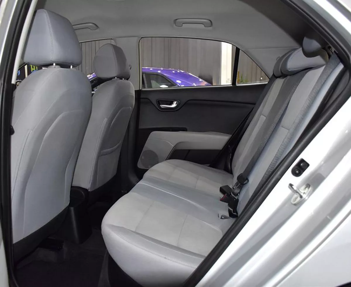 KIA Rio ( 2021 Model ) in Silver Color GCC Specs-11-11