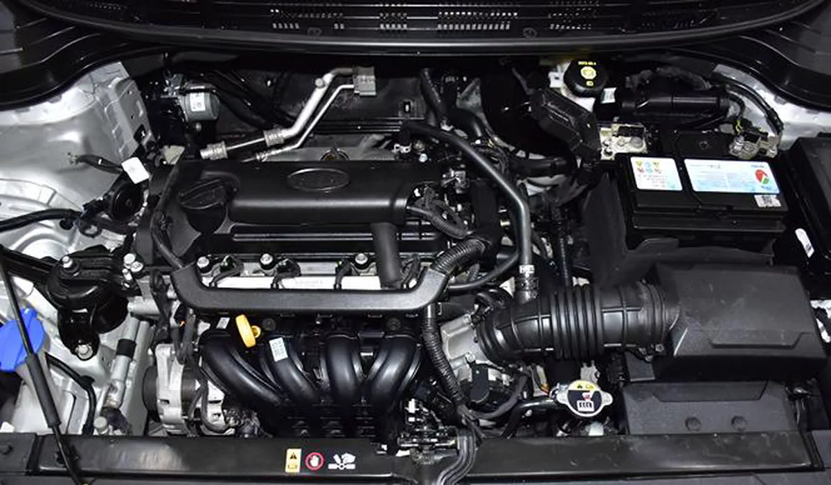 KIA Rio ( 2021 Model ) in Silver Color GCC Specs-1-1