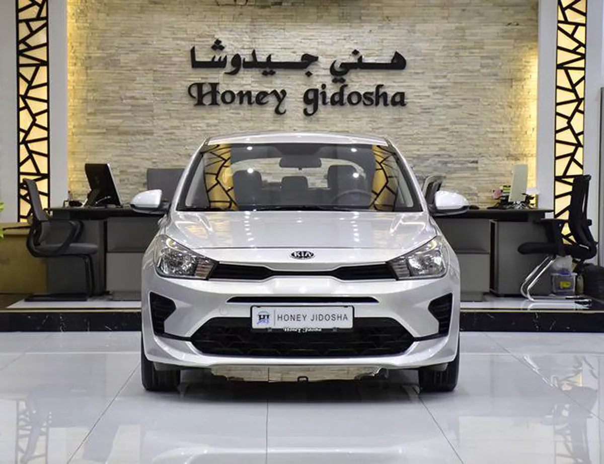 KIA Rio ( 2021 Model ) in Silver Color GCC Specs