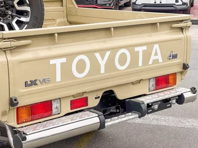 Toyota Land Cruiser Pick Up  EXPORT ONLY - FULL OPTION 4.0L PETROL (OMANI)-12