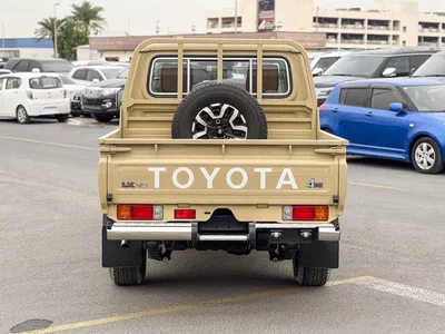 Toyota Land Cruiser Pick Up  EXPORT ONLY - FULL OPTION 4.0L PETROL (OMANI)-5