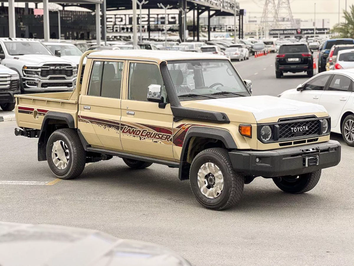 Toyota Land Cruiser Pick Up EXPORT ONLY - FULL OPTION 4.0L PETROL (OMANI)-2-0