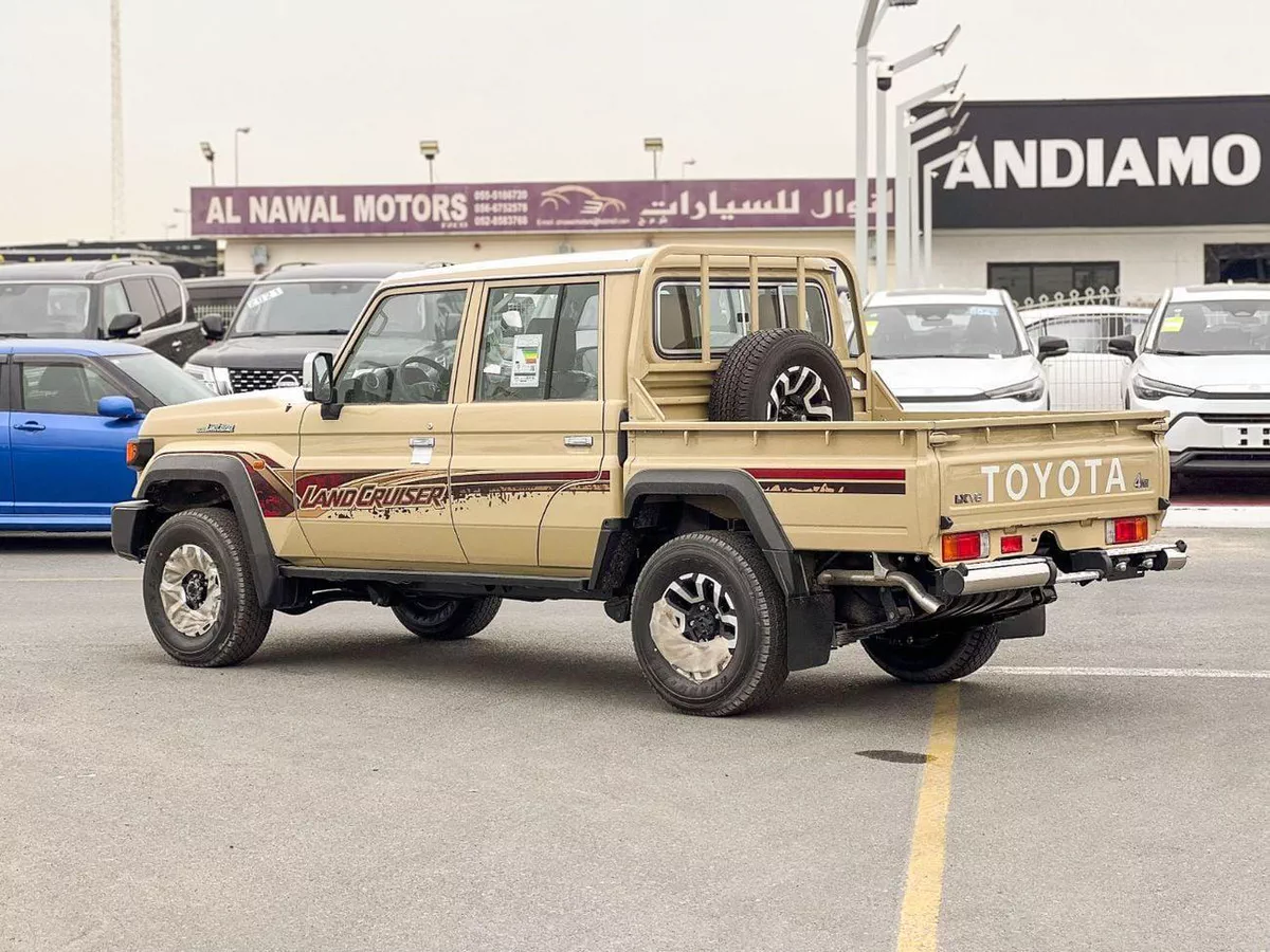 Toyota Land Cruiser Pick Up EXPORT ONLY - FULL OPTION 4.0L PETROL (OMANI)-4-0