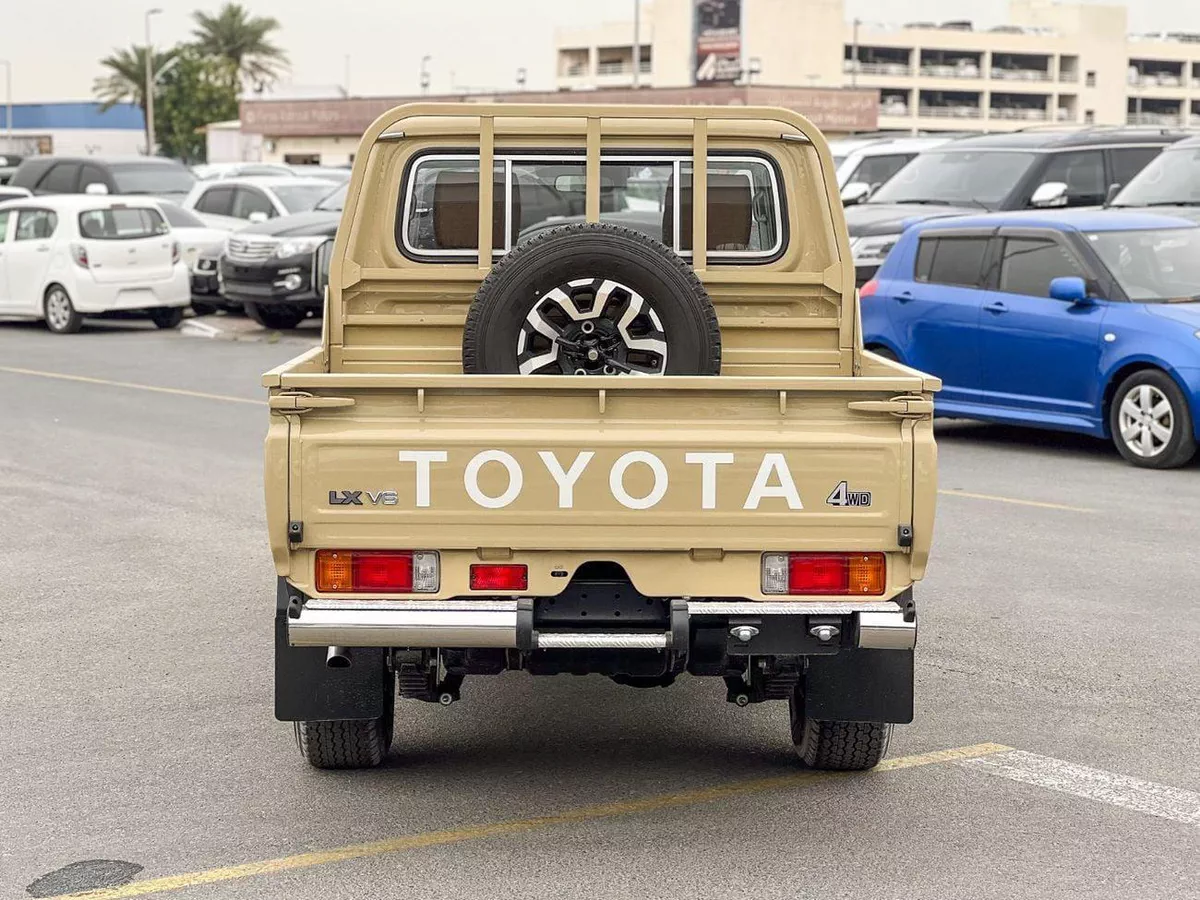 Toyota Land Cruiser Pick Up EXPORT ONLY - FULL OPTION 4.0L PETROL (OMANI)-5-0