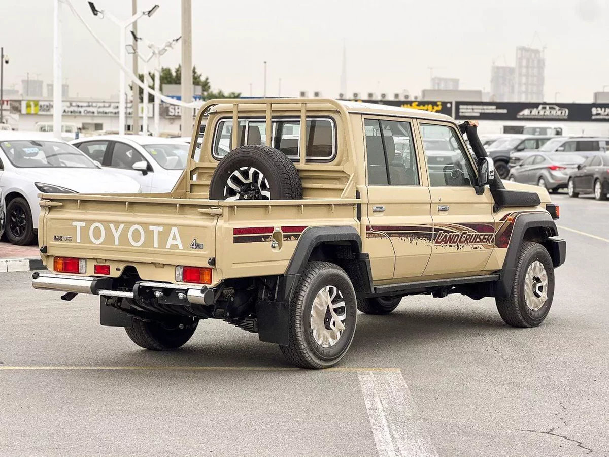 Toyota Land Cruiser Pick Up EXPORT ONLY - FULL OPTION 4.0L PETROL (OMANI)-6-0