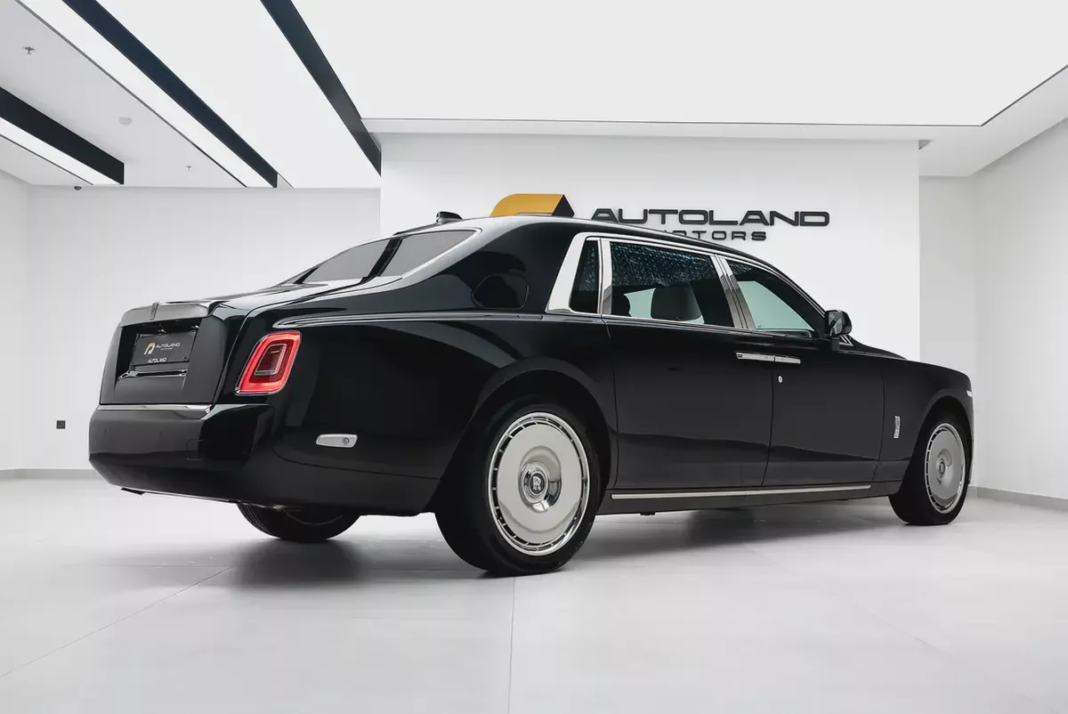 2026 ROLLS ROYCE PHANTOM EWB | GCC | MAIN DEALER WARRANTY SERVICE | VIP REAR SEATS-1-1