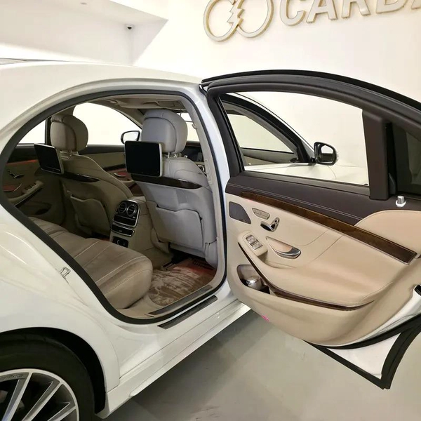 AED 1632 PM | MERCEDES S500 AMG 2015 | 5 BUTTON | WELL MAINTAINED | 1 YEAR WARRANTY | | GCC