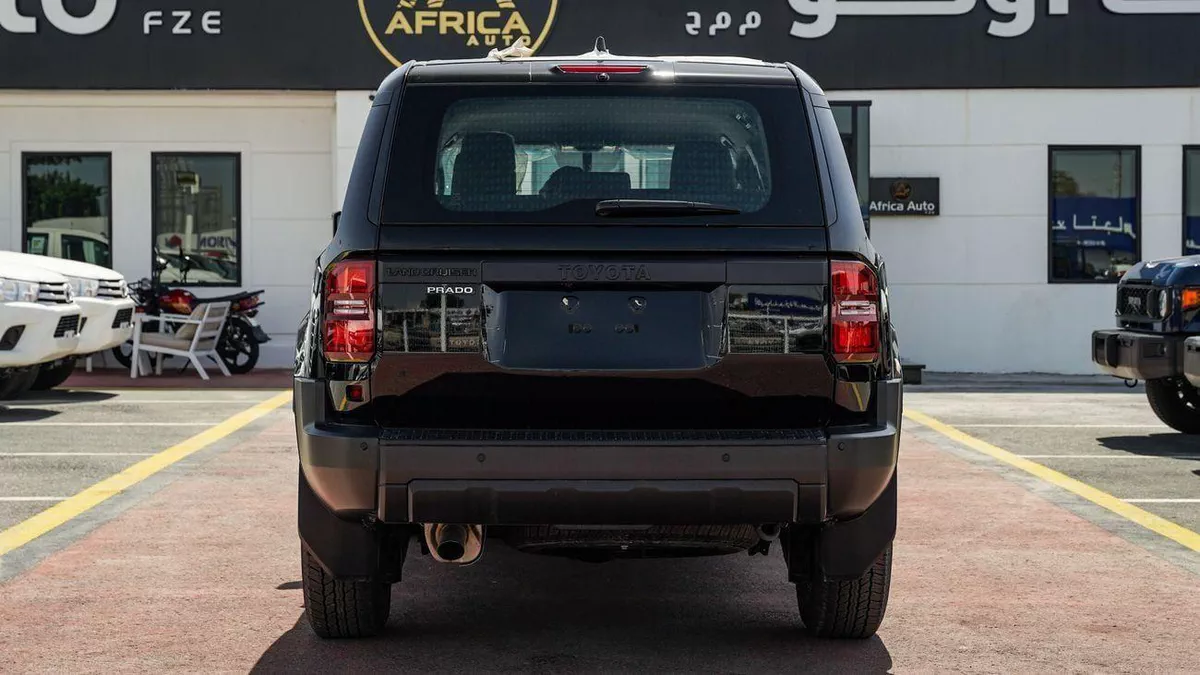 Toyota Prado PRADO URBAN 2.4 L PETROL 2025-13-0