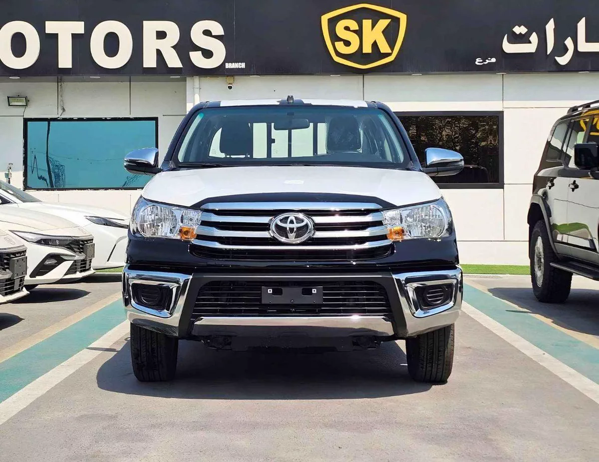 Toyota Hilux SGLX SR5 / NARROW BODY DOUBLE CABIN / 2.7L PETROL V4 M/T / REAL CAMERA WITH CHROME BUMPERS (CODE#HP2MF)-1-0