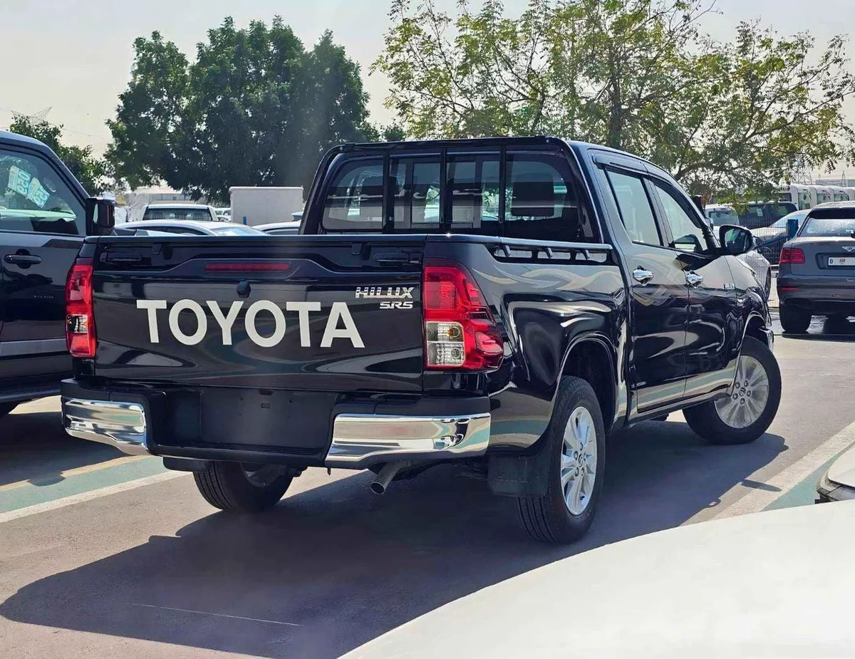 Toyota Hilux SGLX SR5 / NARROW BODY DOUBLE CABIN / 2.7L PETROL V4 M/T / REAL CAMERA WITH CHROME BUMPERS (CODE#HP2MF)-4-0