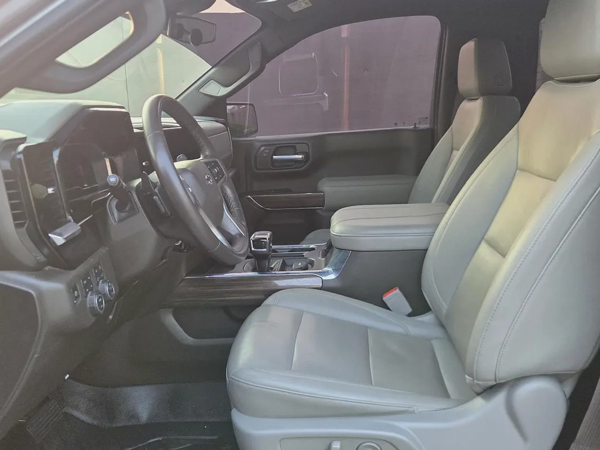 Chevrolet Silverado  trell Boss Full Option-3-3