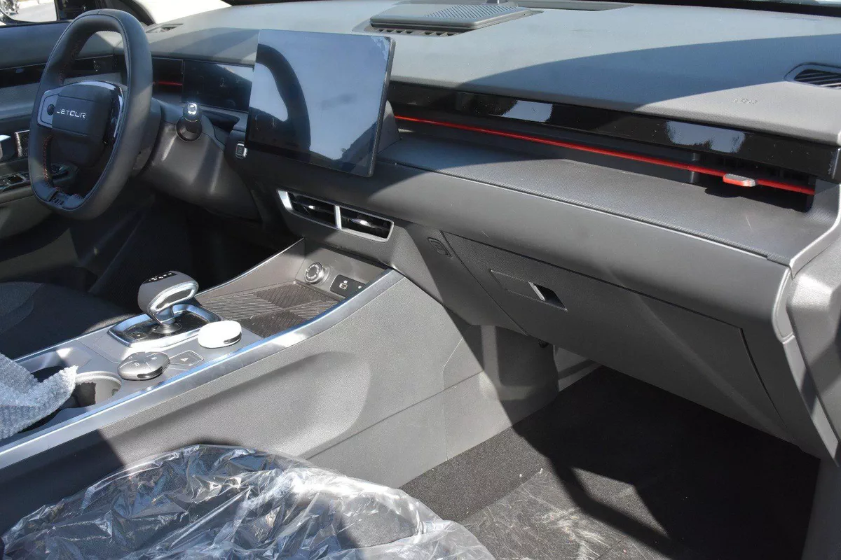 JETOUR DASHING 1.5 TURBO 2025 | GREY-11-11