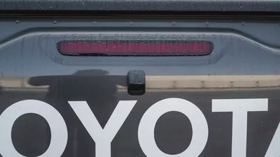 Toyota Hilux 2.7L Pickup SR5 GCC Specs 2026 for Export-6