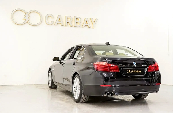 AED 859 PM | BMW 520i EXCLUSIVE 2015 | SINGLE OWNER | PRISTINE CONDITION | 1 YEAR WARRANTY | GCC