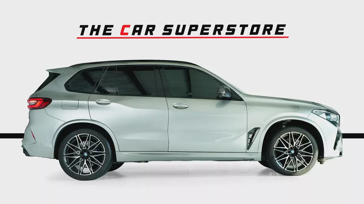 BMW X5 M Competition-carbon fiber-well maintained-Warranty & Service package available-8-8
