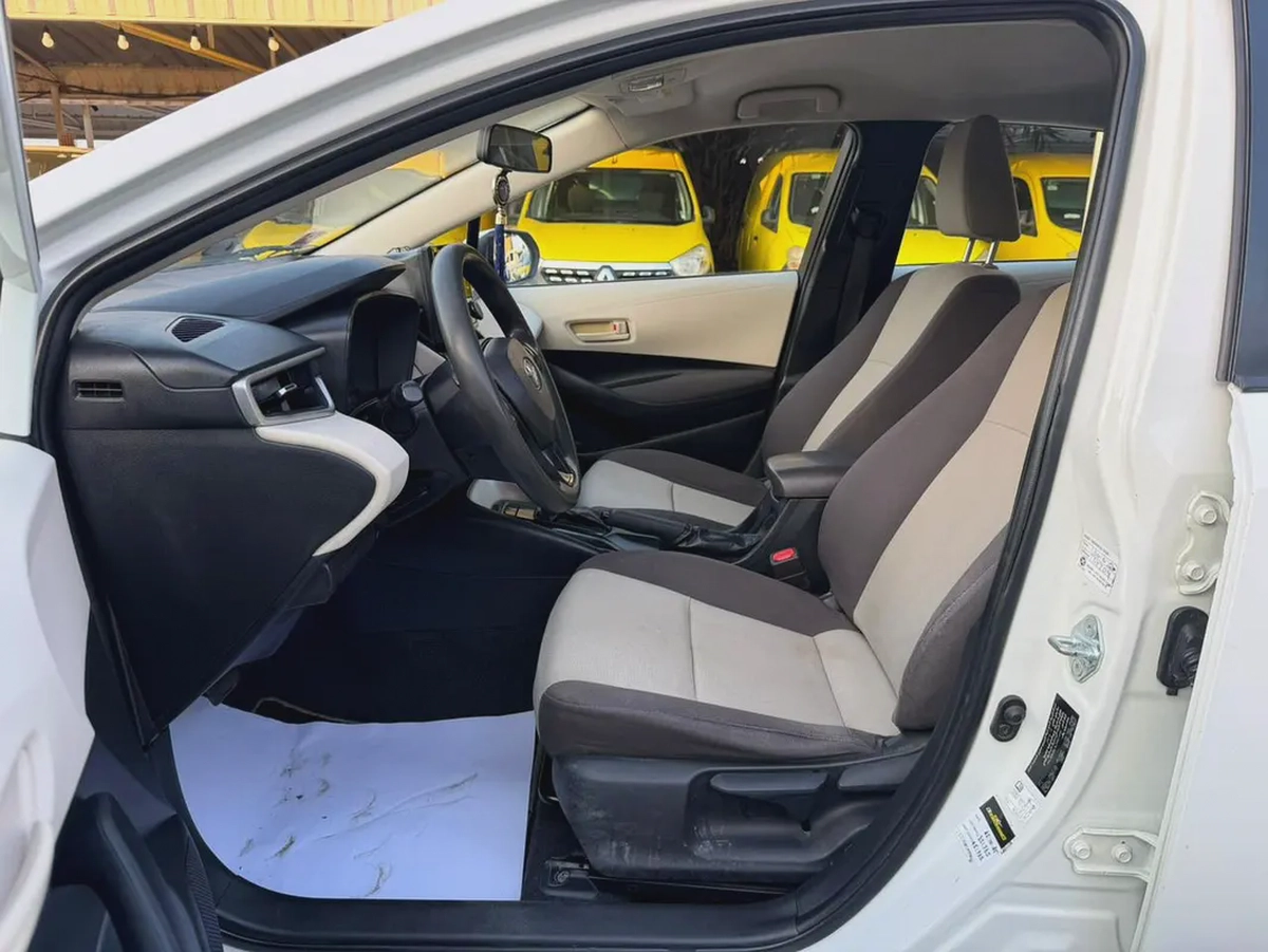 TOYOTA COROLLA KM IS NOT GENUINE-5-5