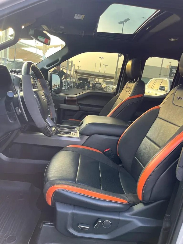Ford Pickup 2018 GCC Specs - Well Maintained