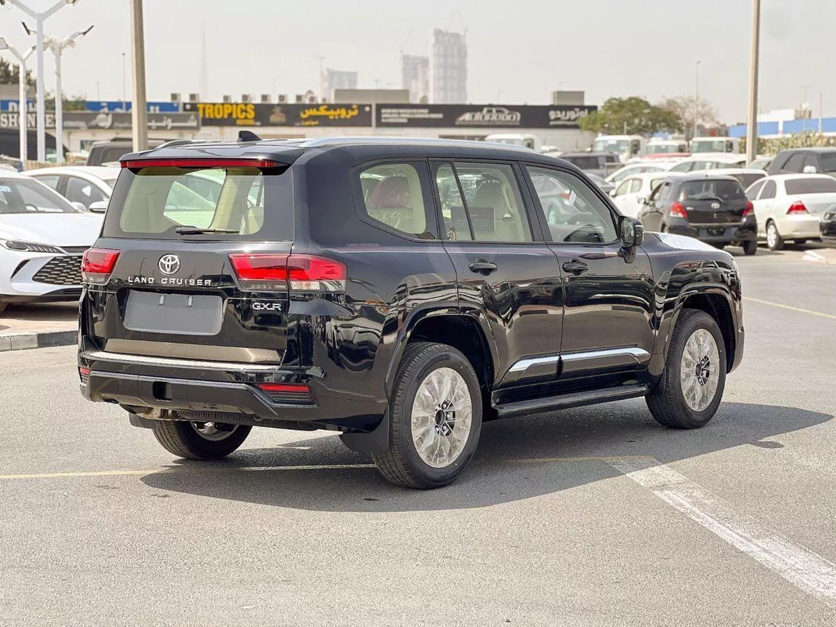 Toyota Land Cruiser GXR EXPORT ONLY - 2026 LC300 4.0L (GCC Specification)-4-0