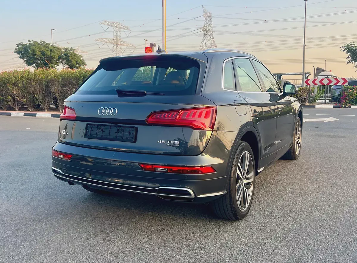 Audi Q5 45 TFSI quattro S line 2020 - GCC Specs - Excellent Condition-3-3