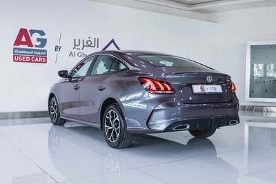 1 YR / 20,000 KM WARRANTY | AED 600 PM-5