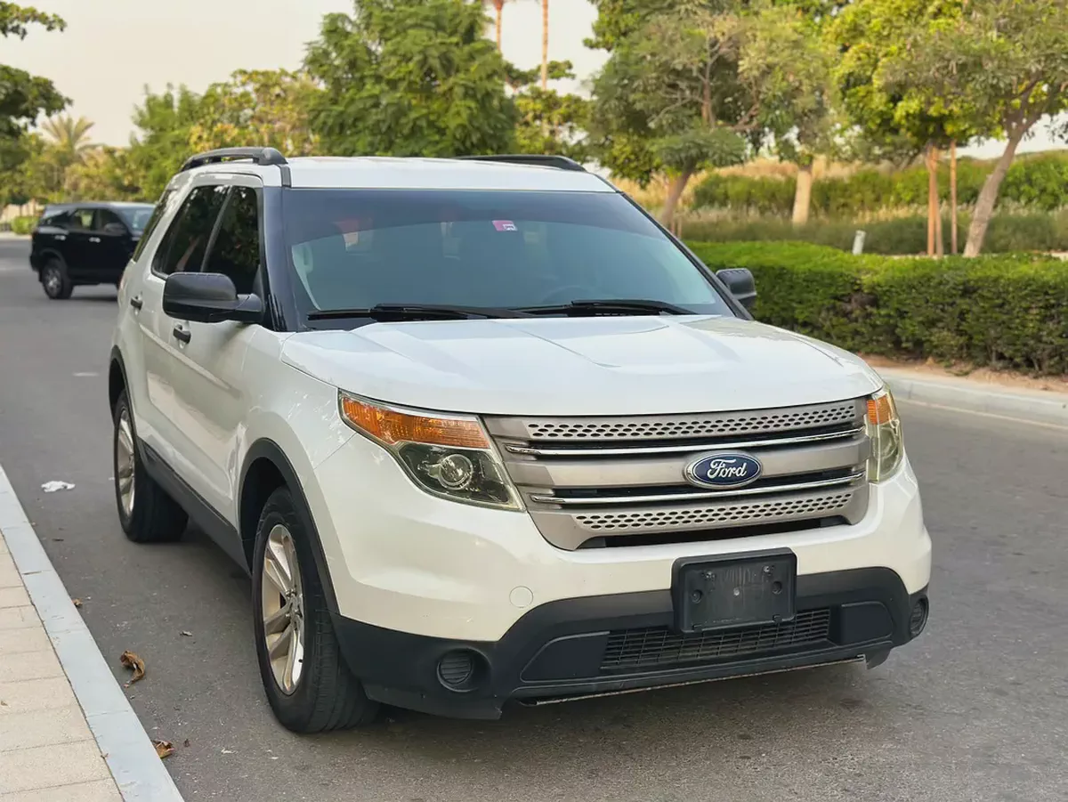 Well Maintained Ford Explorer 2013 | GCC Specs | Family SUV-1-1