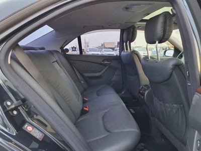 Mercedes Benz S320-9