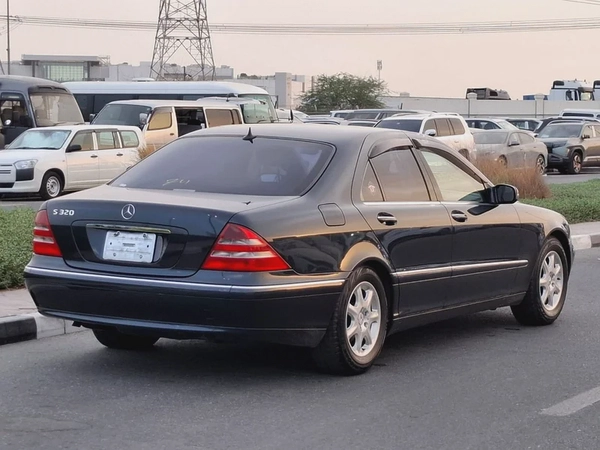 Mercedes Benz S320