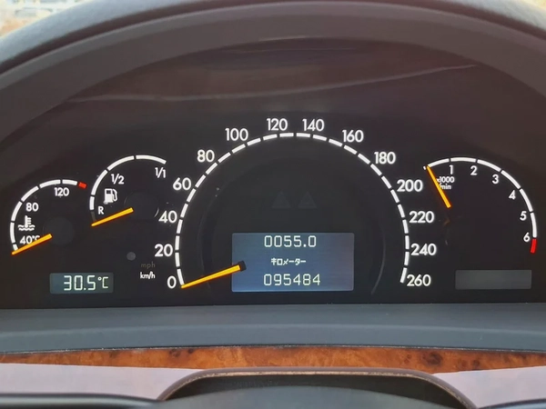 Mercedes Benz S320