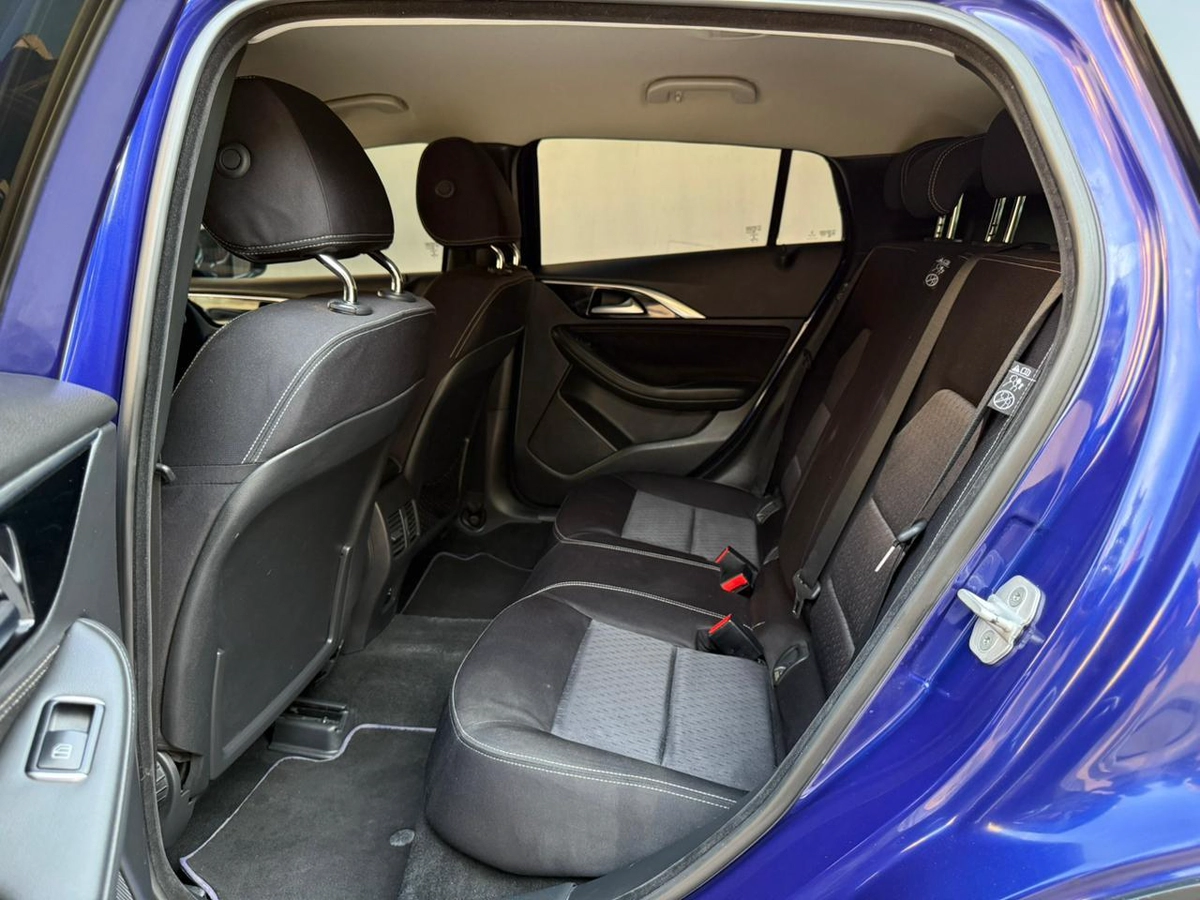 Gulf Specs 2018 INFINITI Q30 1.6Litre 4-Cylinder Turbo-Charged-7-7