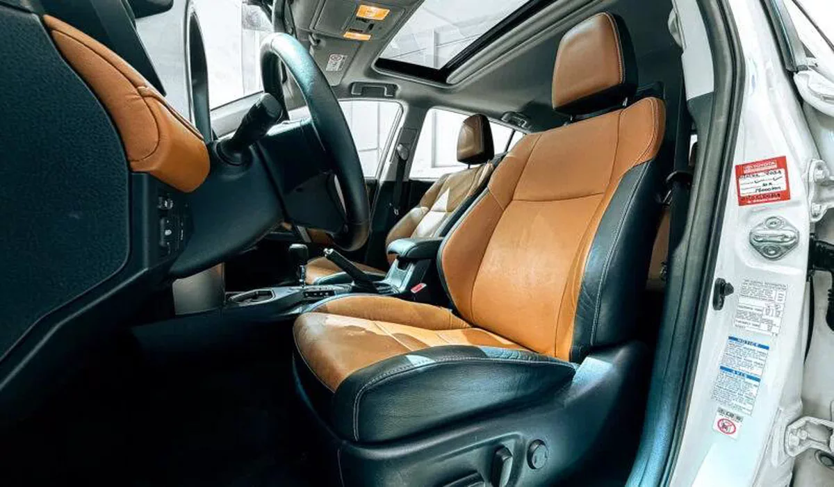 2016 Toyota Rav 4 VXR 2.5L V4 // EMI Starts from 3,300 AED-3-3