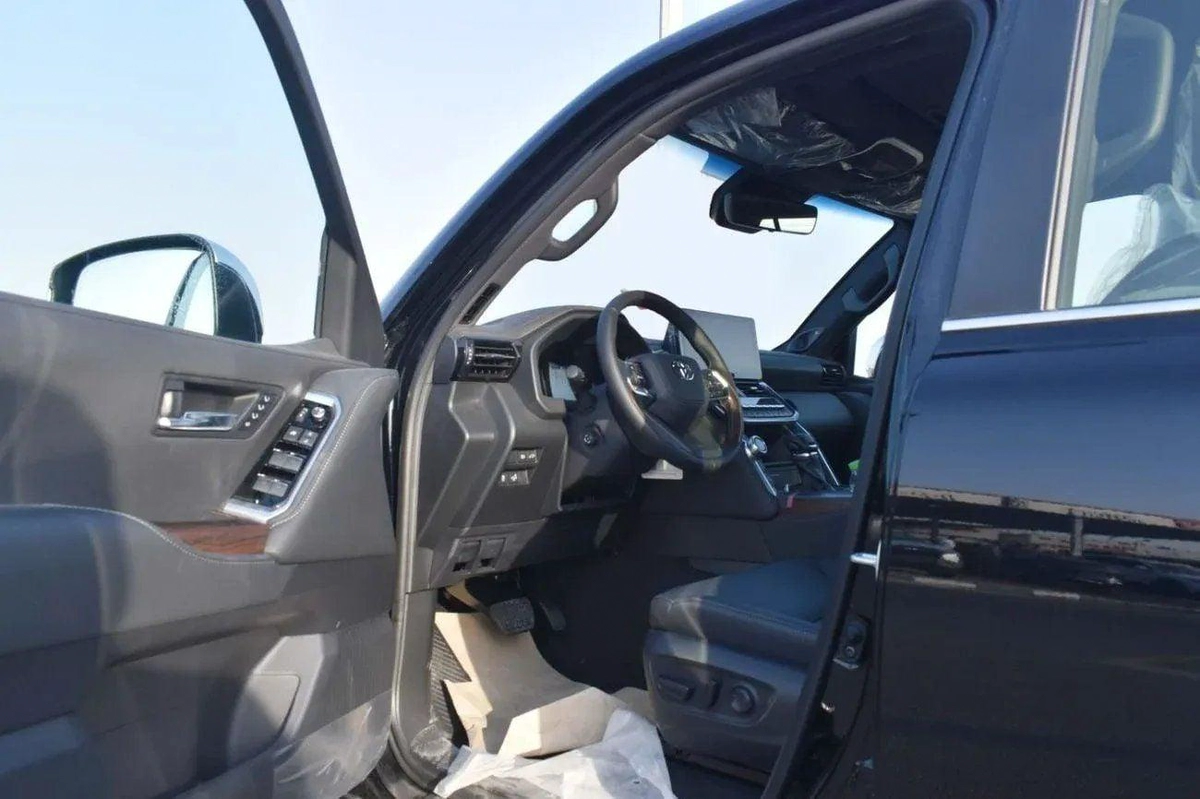 Toyota Land Cruiser land cruiser VX hybrid 2025 3.5L-14-0