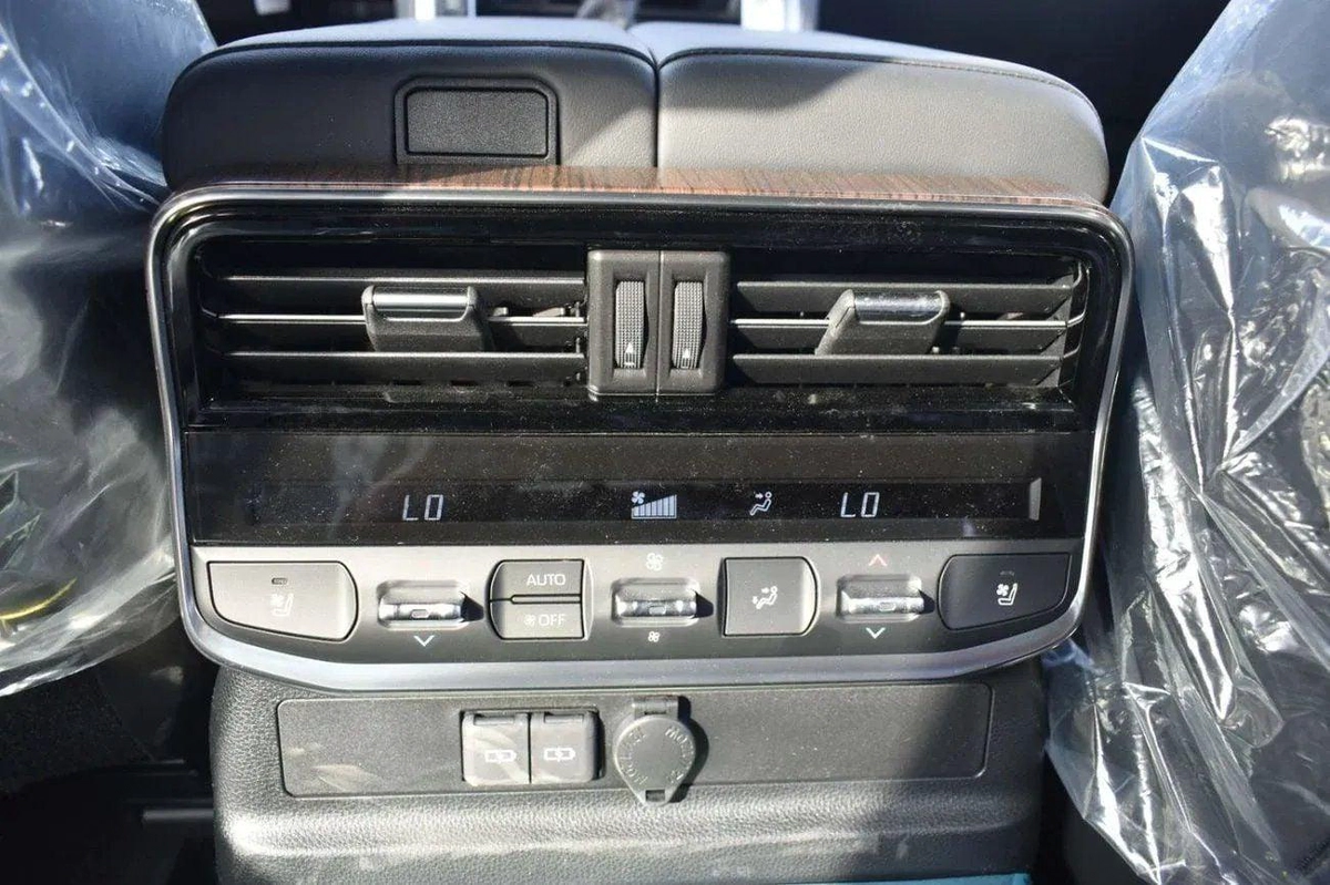 Toyota Land Cruiser land cruiser VX hybrid 2025 3.5L-18-0