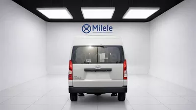 Toyota Hiace GL-7