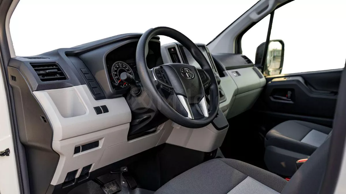 Toyota Hiace GL-14-0