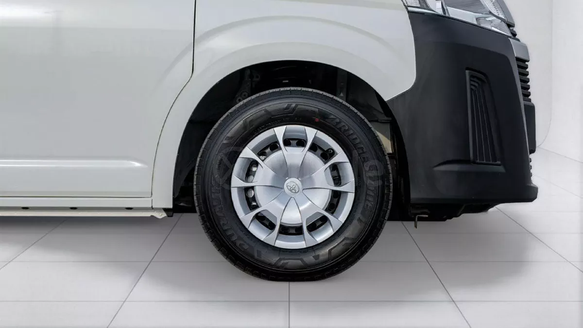 Toyota Hiace GL-5-0