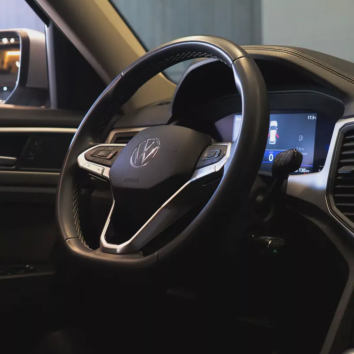 AED 1,436 p.m • 0% Downpayment • Volkswagen Teramont  • 1 Year Warranty-8-8