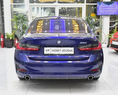 ORIGINAL PAINT ( ثبغ وكاله ) BMW 320i ( 2020 Model ) in Blue Color European Specs-4