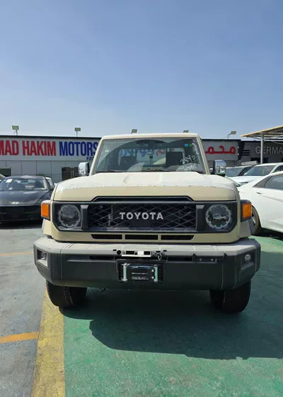 TOYOTA LAND CRUISER 79 SINGLE CAB LX V6-1