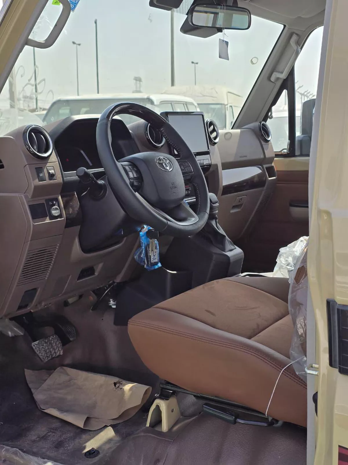 TOYOTA LAND CRUISER 79 SINGLE CAB LX V6-4-4