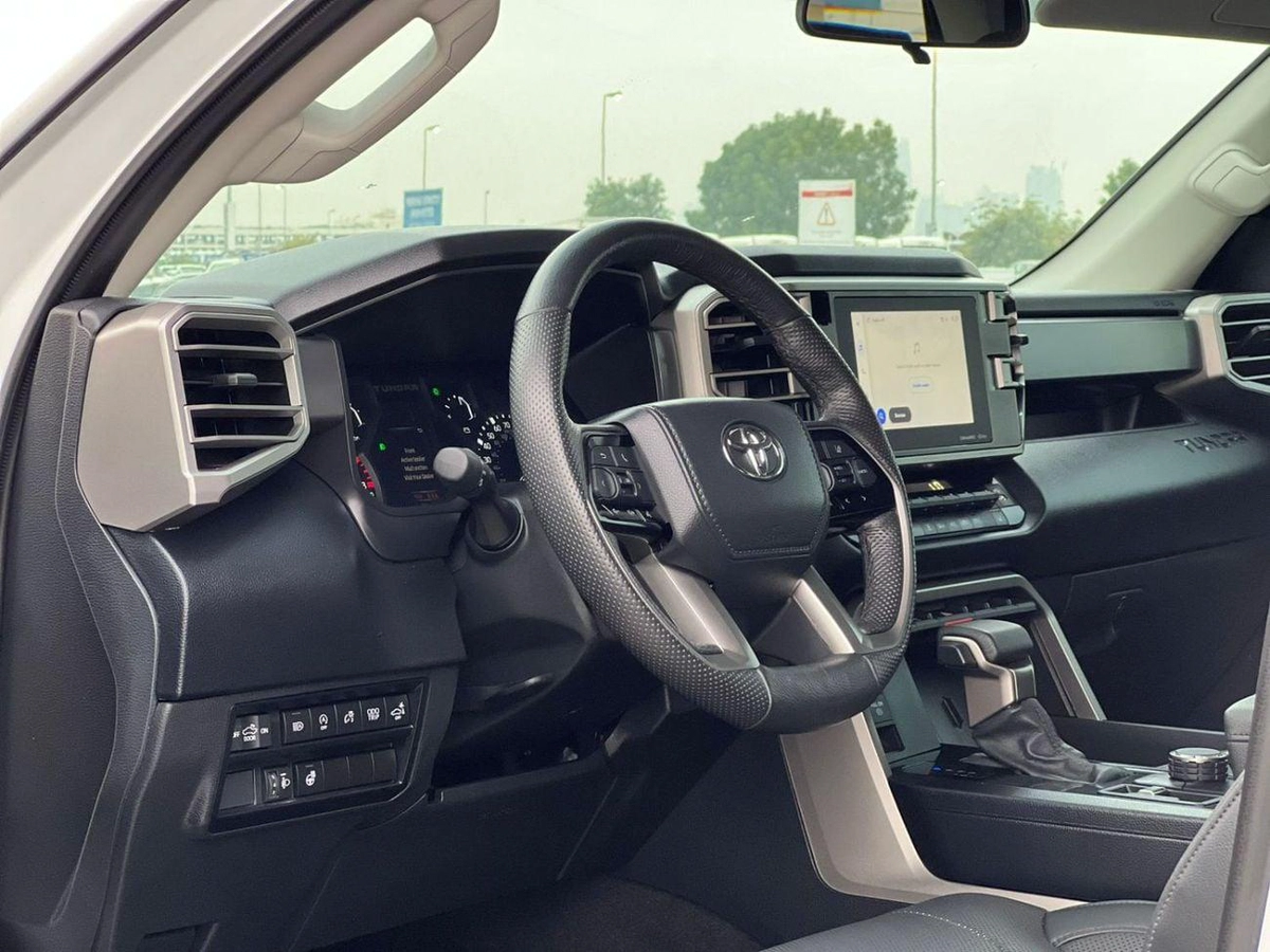 Toyota Tundra 2024 Toyota Tundra Crewmax SR - X Series - 3.4L V6 - AWD 4x4 - Rear Camera - Leather Seat --14-0