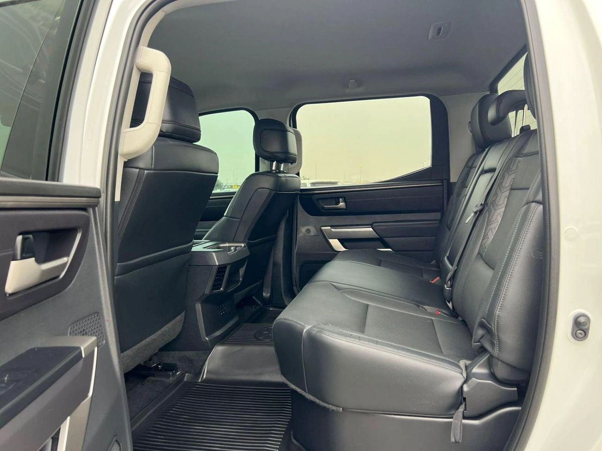 Toyota Tundra 2024 Toyota Tundra Crewmax SR - X Series - 3.4L V6 - AWD 4x4 - Rear Camera - Leather Seat --16-0