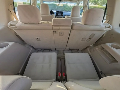 Toyota Prado 2023 V4 2.7L GCC Specs - Immaculate Condition-10