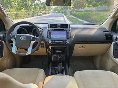 Toyota Prado GXR 2016 | GCC Specs | Low Mileage | Pristine Condition-8
