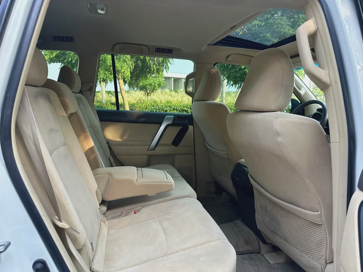 Toyota Prado GXR 2016 | GCC Specs | Low Mileage | Pristine Condition-7-7