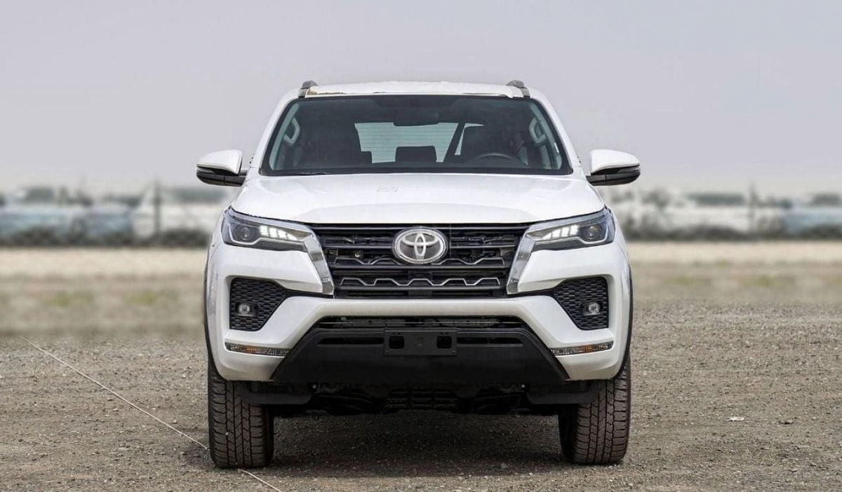 Toyota Fortuner EXR FORTUNER 2.4L DIESEL 2025-2-0