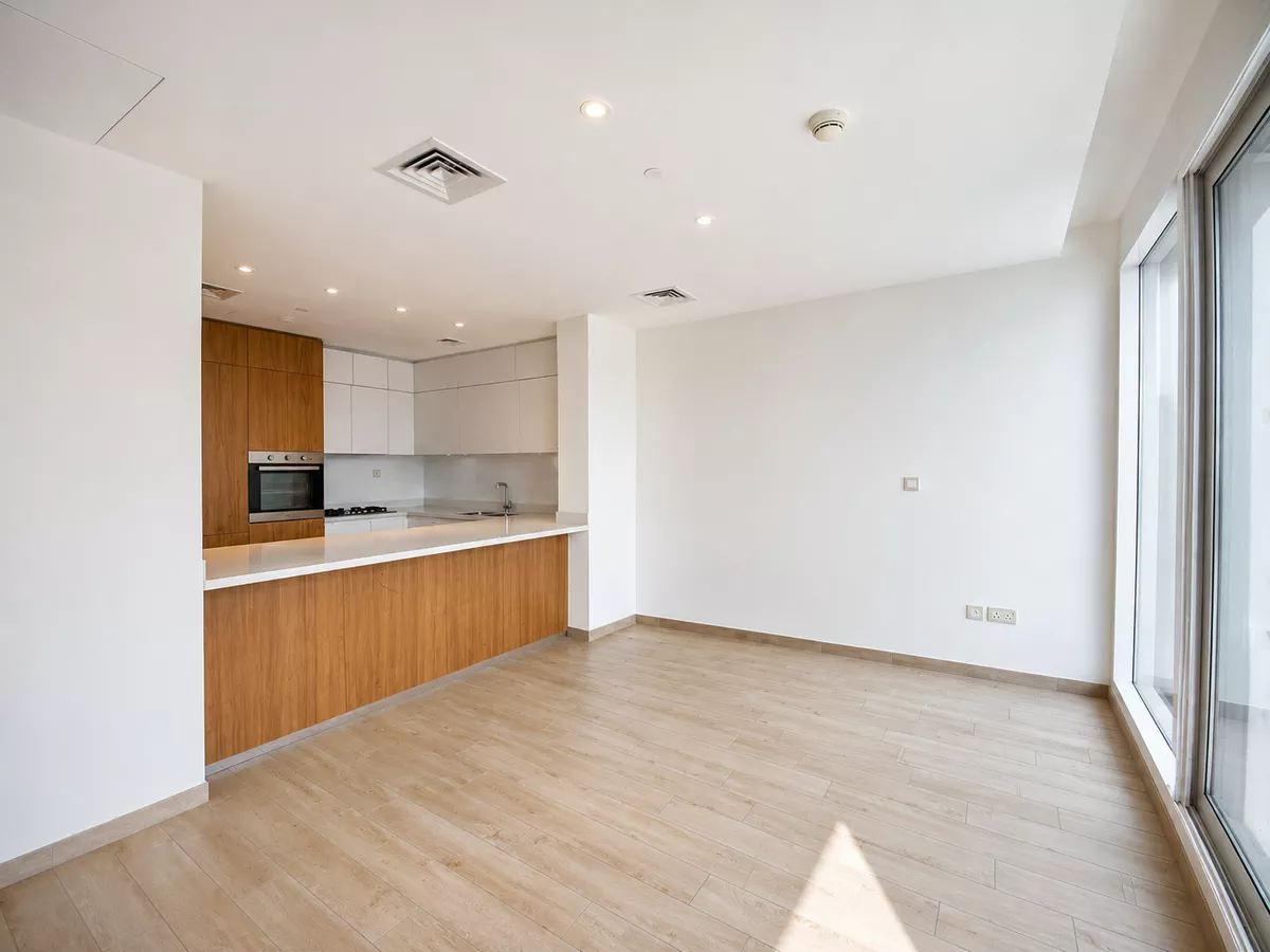 Immaculate Unit | Brand New | Luxury 4 BHK-2-2