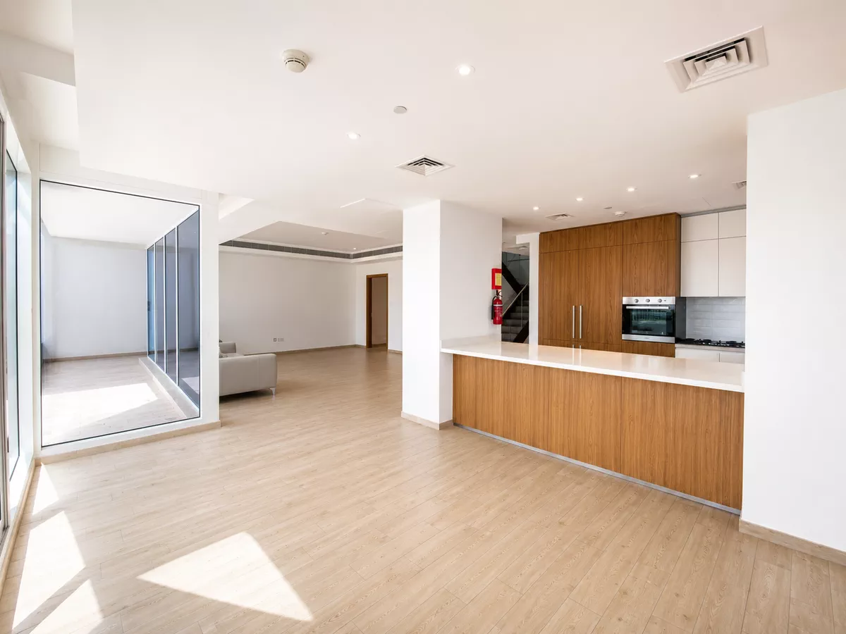 Immaculate Unit | Brand New | Luxury 4 BHK