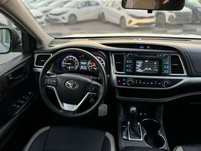 Toyota Highlander LE 2016 Toyota Highlander MidOption -3.5L - V6 - Rear  Camera - AWD 4x4 - Leather Seat -  7 seater-9
